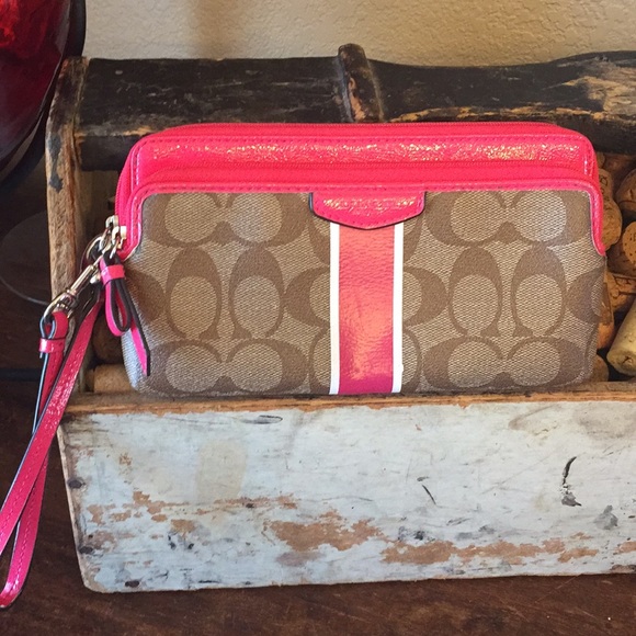 Coach double zipper wristlet/wallet - Picture 1 of 7